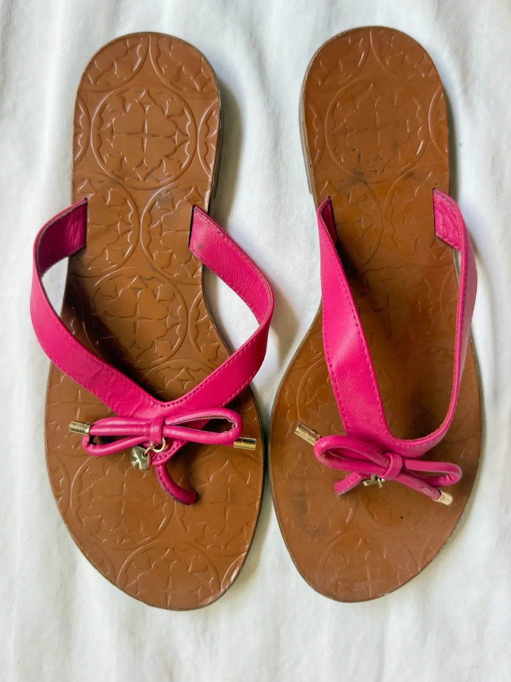 kate spade Hot Pink Bow Thong Sandals Size 7.5 Coastal Preppy Resortwear Bright - Picture 6 of 6